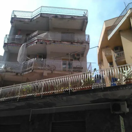 Di Marco לינה וארוחת בוקר