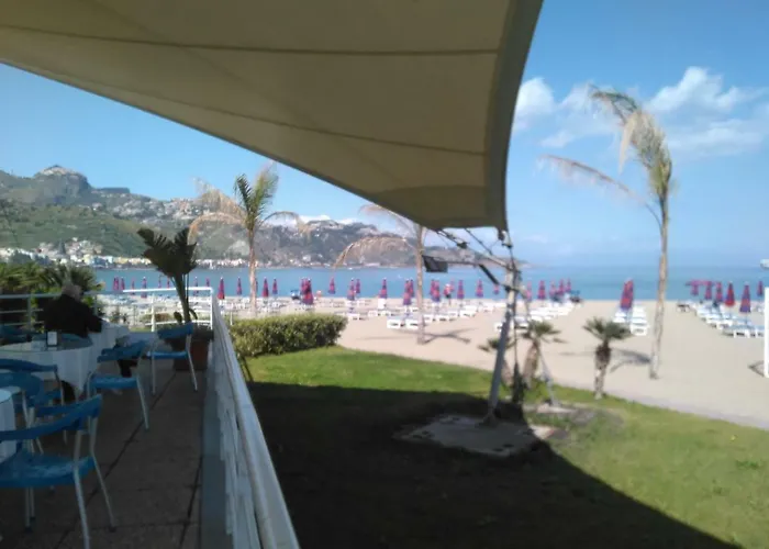 Di Marco לינה וארוחת בוקר 3*